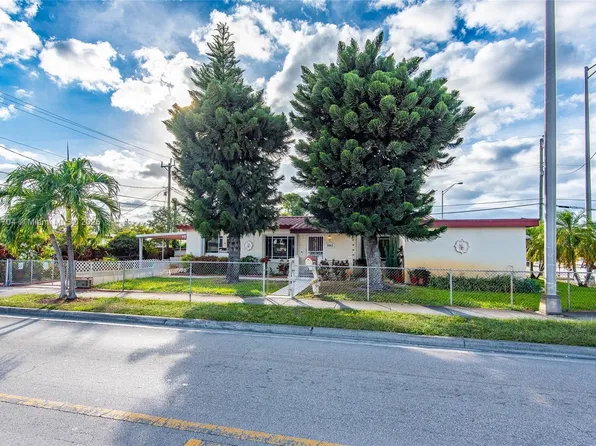 990 E 2nd St, Hialeah, FL 33010