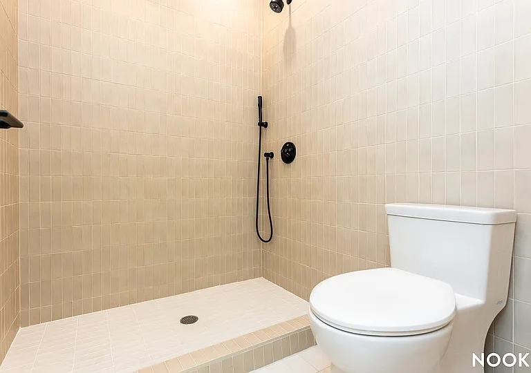 344 Lorimer St #4A — Photo 24