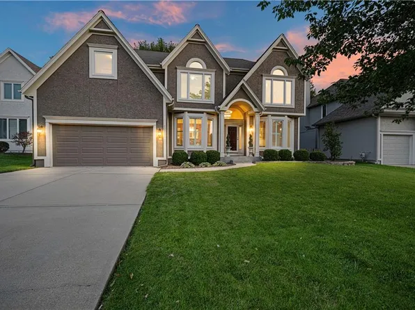 8001 W 130th St, Overland Park, KS 66213