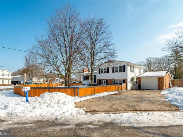 797 David Dr, Arnold, MD 21012