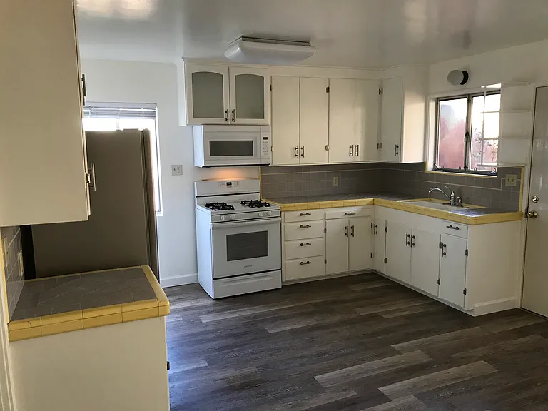 2264 Juan Pablo Ln — Photo 4