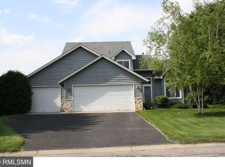 3800 Dunbar Ct, Minneapolis, MN 55443