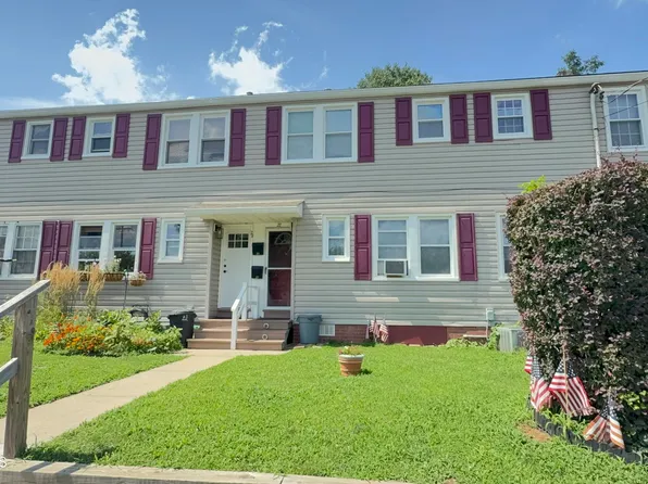 27 Barker Avenue, Shrewsbury Twp, NJ 07724