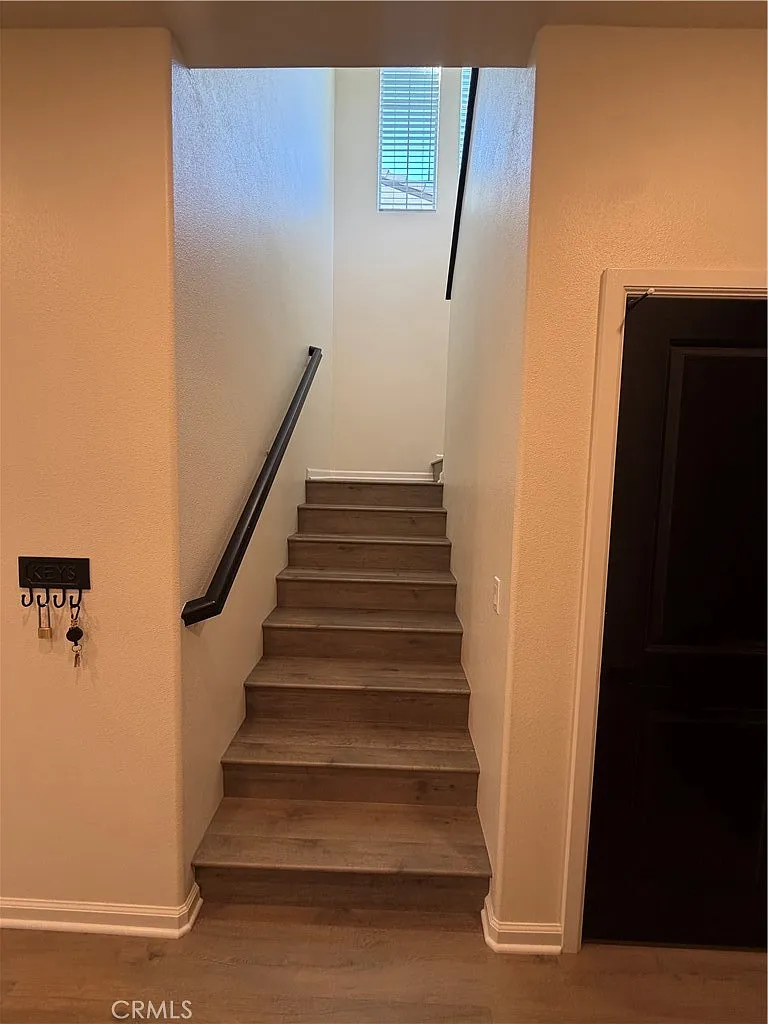 4 bed, 1776 sqft, $4,000 — Photo 4