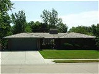 5th image of 5535 S 124th St