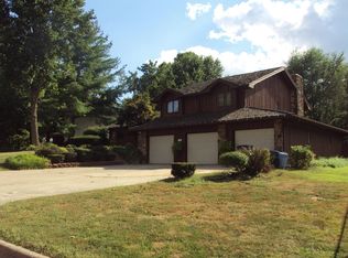 2925 S Chambery Ave, Springfield, MO 65804