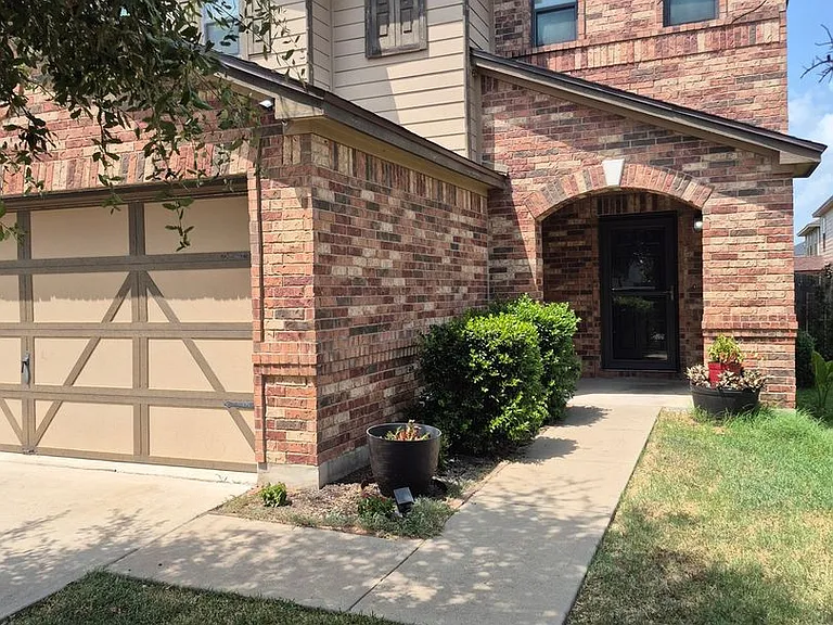 8917 Lonesome Oak Dr — Photo 11