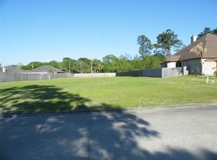 5521 Forest Cove Dr, Dickinson, TX 77539
