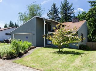 849 NE Edgehill Dr, Estacada, OR 97023