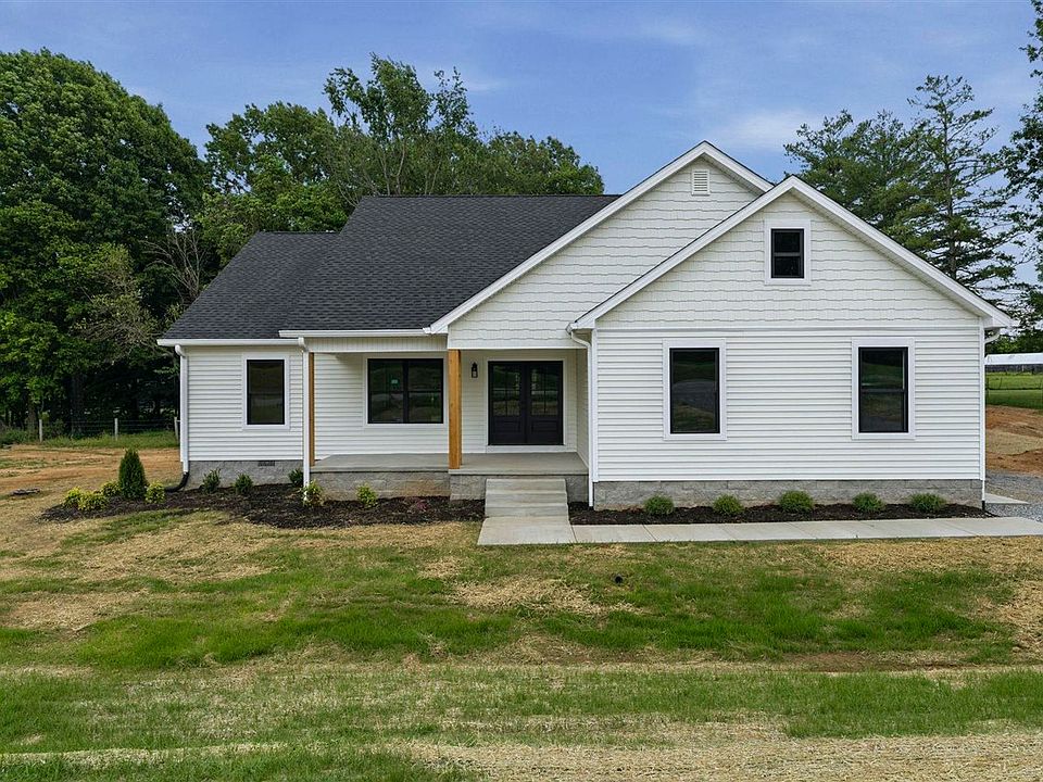 1st image of 450 Whitlock Rd