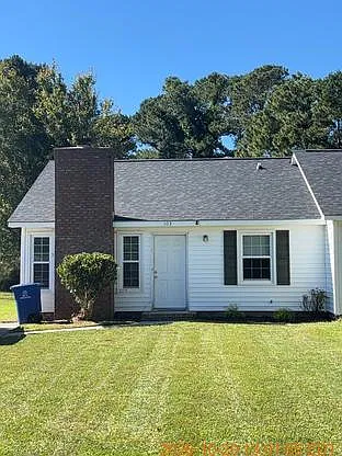 103 Pine Crest Dr