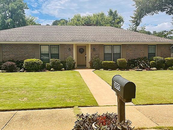 3rd image of 3890 Beardsley Dr