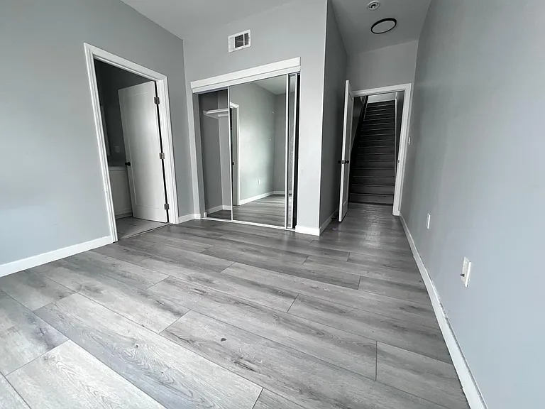 11344 Hatteras St #B12 — Photo 2