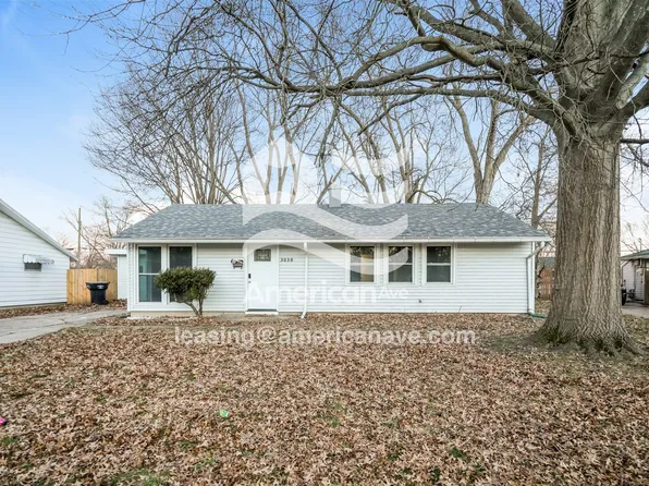 3030 Salem Dr, South Bend, IN 46615