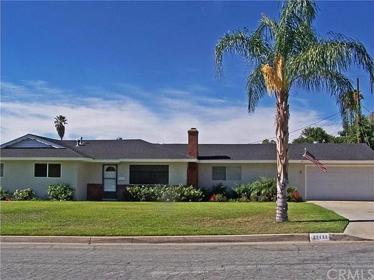 22432 Franklin St — Photo 1