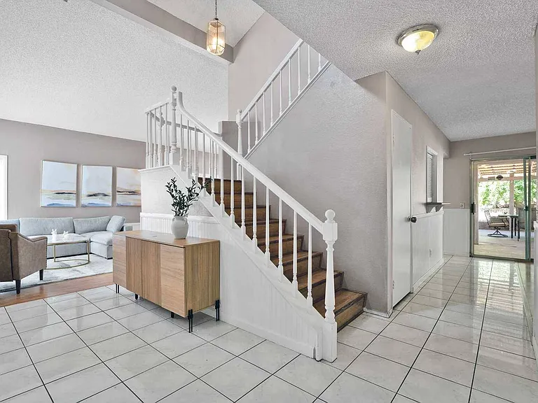 12675 Elmhurst Dr — Photo 11