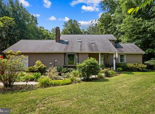 2702 Bird View Rd, Westminster, MD 21157