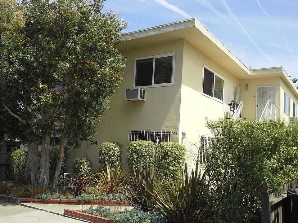 1st image of 744 Pier Ave APT 2