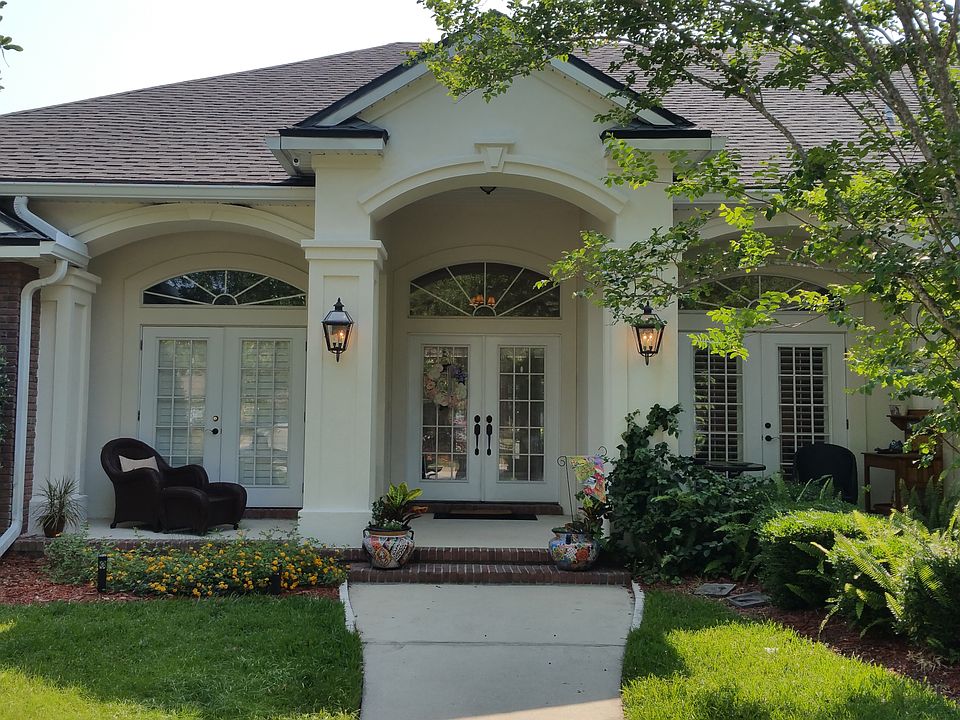 Newly Painted Stucco Porch
