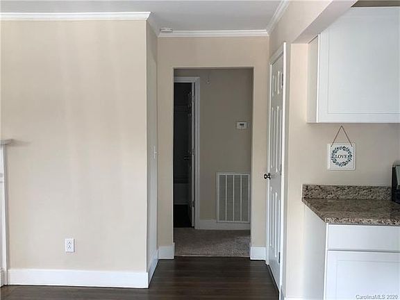 4th image of 128 Green Dr