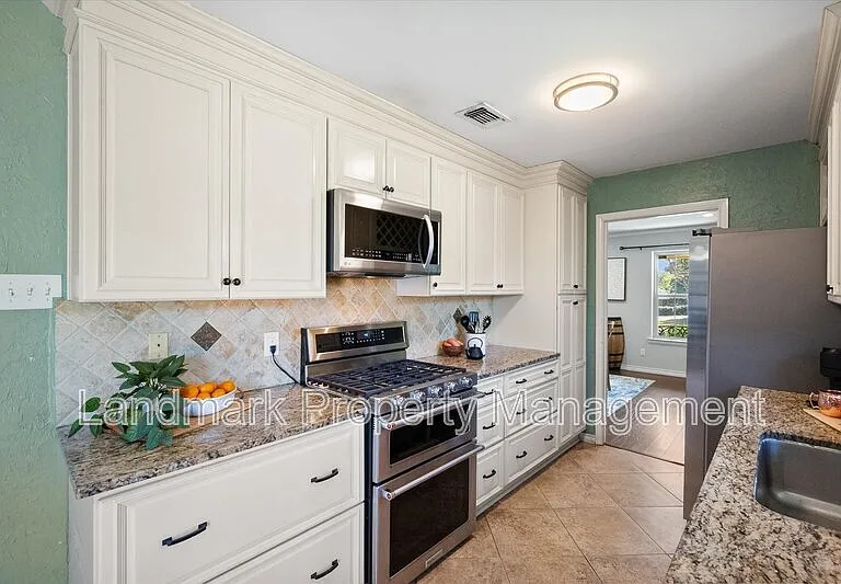 1415 Moss Rose Cir — Photo 10