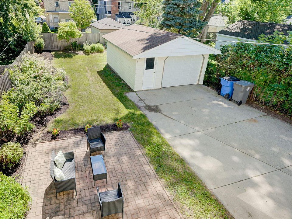 5952 N Lydell Ave, Whitefish Bay, WI 53217 Zillow
