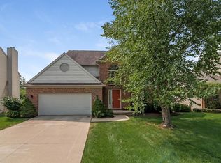 3656 Highlander Way E, Ann Arbor, MI 48108