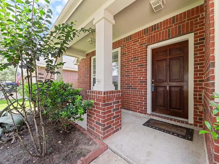 731 Pickett Hill Ln — Photo 2