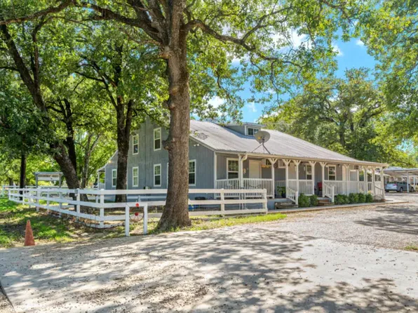 Country Oaks Apartments