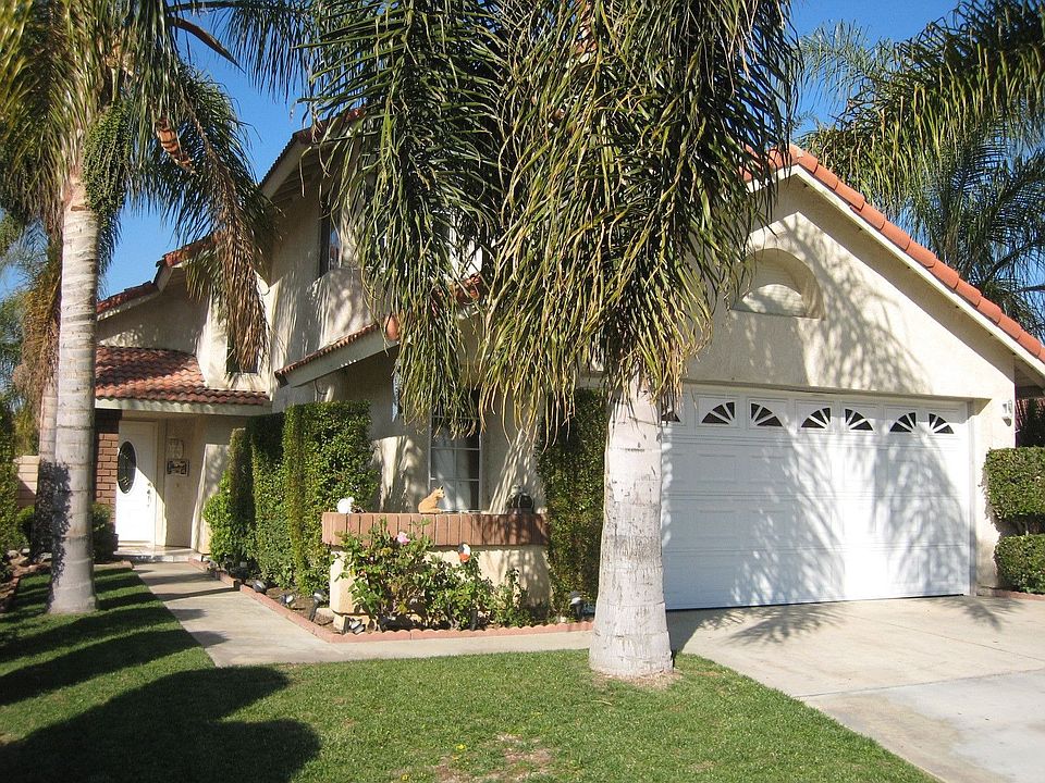 COMPLIMENTS OF PARK PLACE REAL ESTATE