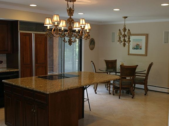 2nd image of 84 Park Ln