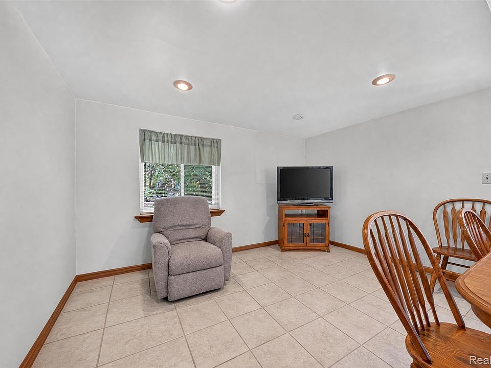 25801 Fern St, photo 20