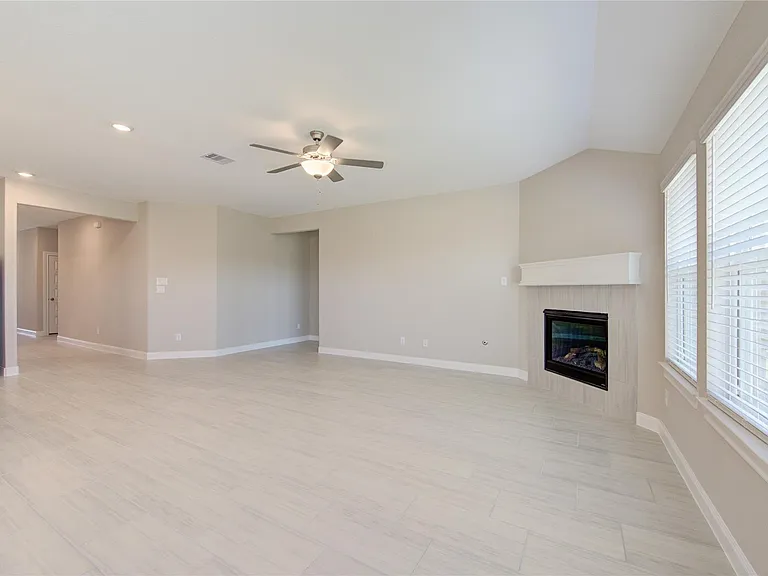 11123 Santiago River Ln — Photo 34