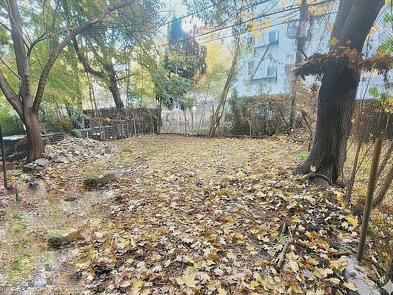 846 Hart St #2R — Photo 13