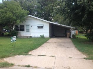 414 E Park Ave, Clearwater, KS 67026