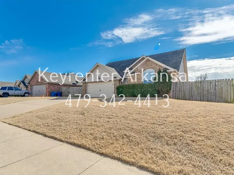 3105 Waterleaf Ave — Photo 2