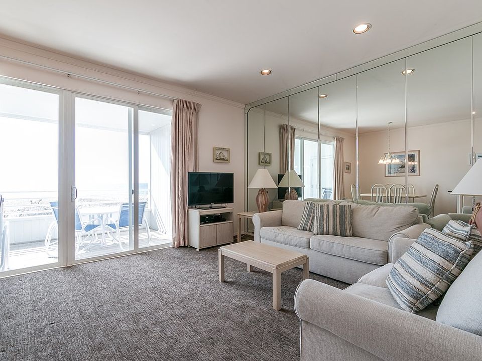 1st image of 2148 Montauk Hwy APT A5