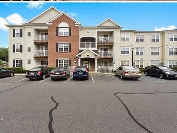 3rd image of 1018 Dogwood Ct