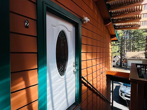 4th image of 3069 Fresno Ave #2