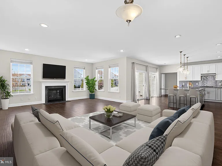 2707 Henry Moore Ln — Photo 11
