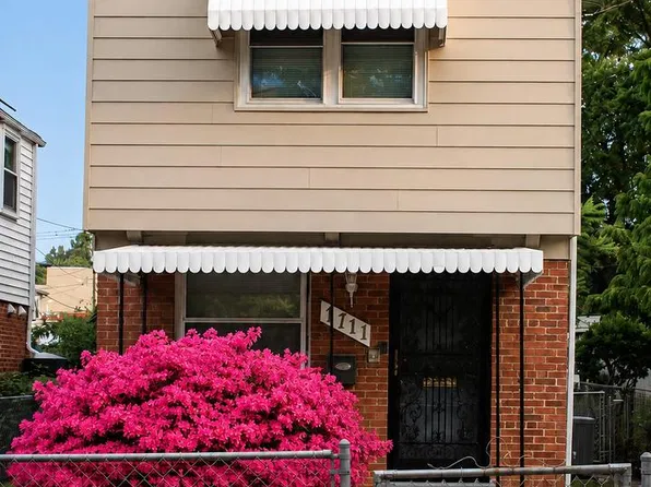 1711 Newton St NE, Washington, DC 20018