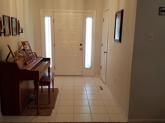 Front entry - ceramic tile