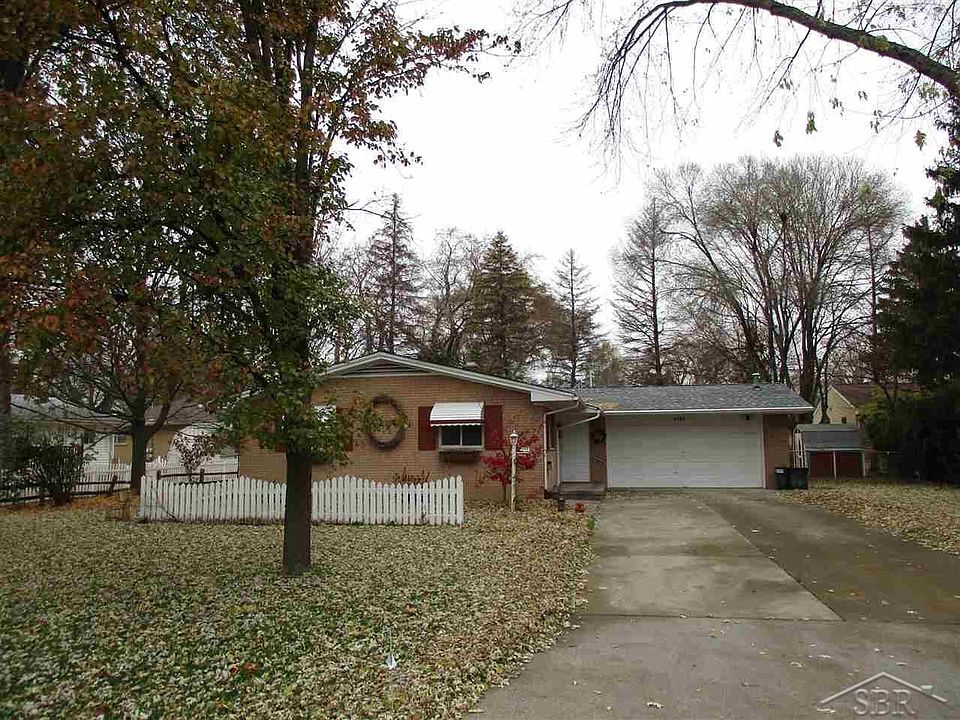 1st image of 4884 Brook Dr