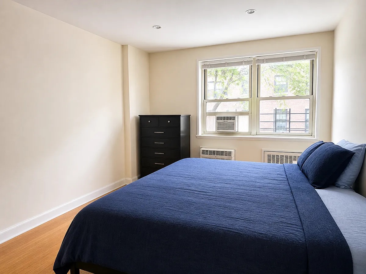 Building Photo - 5 W 91st St #1C
