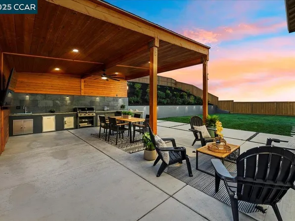 5296 Waterleaf Ln, Fairfield, CA 94534