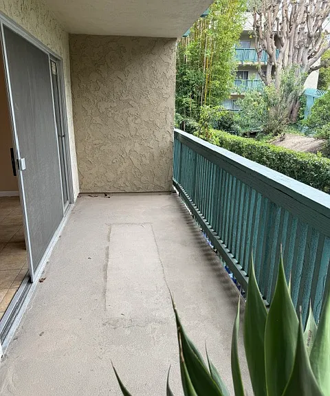 552 N Bellflower Blvd #106 — Photo 11