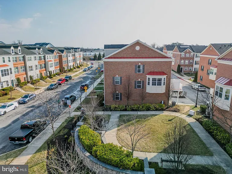 7810 Quidditch Ln — Photo 24