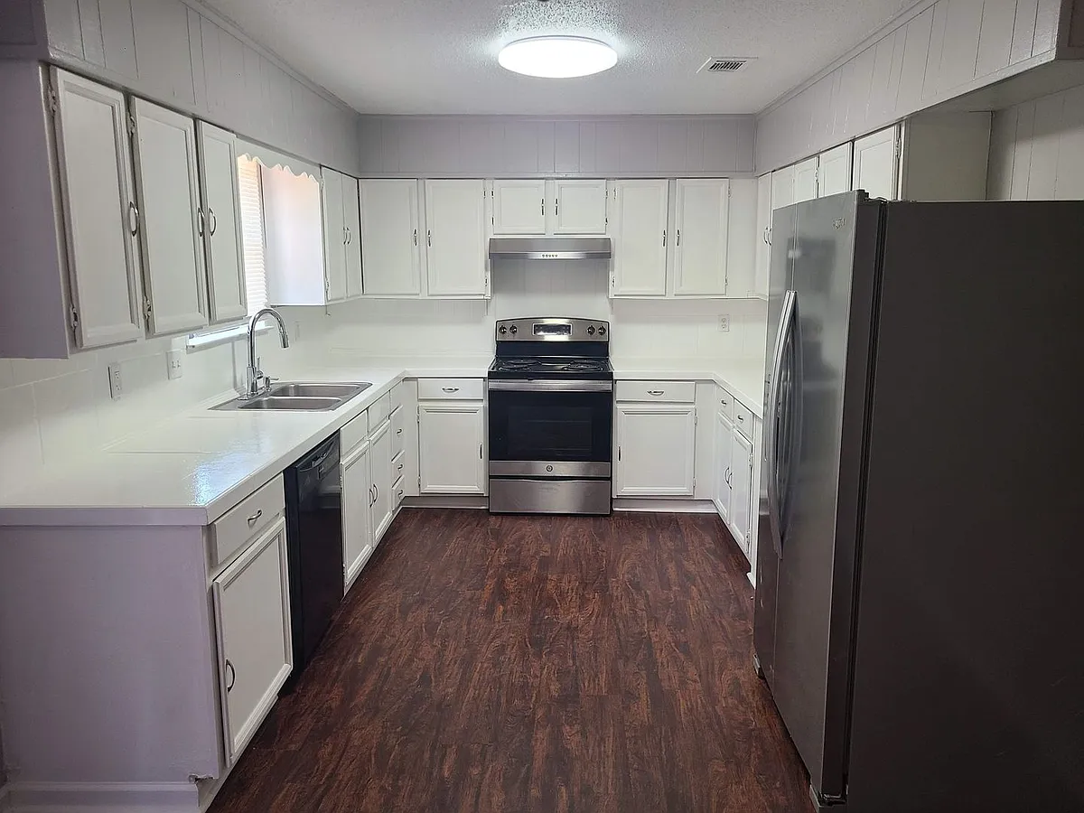 Building Photo - 66 Wright Cir