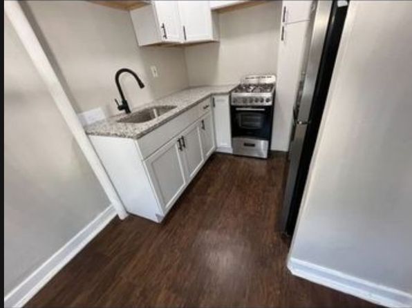 3710 Summit St #101