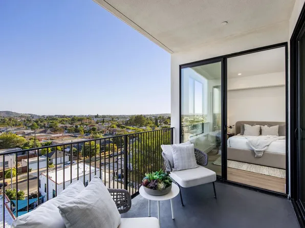 1557 S Orange Grove Ave